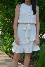 Load image into Gallery viewer, Ruffled Button Linen Dress
